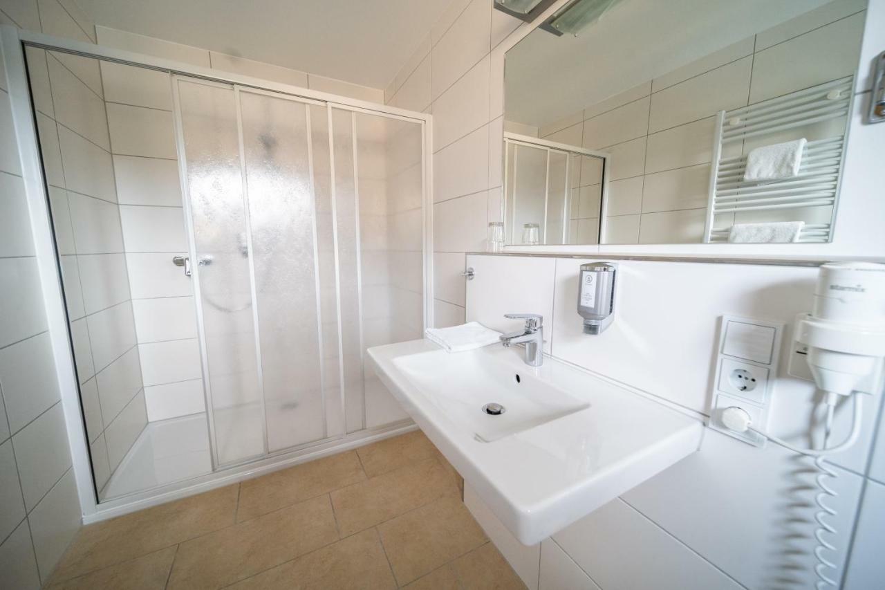 Hotel Rieder Wiesemscheid Екстериор снимка