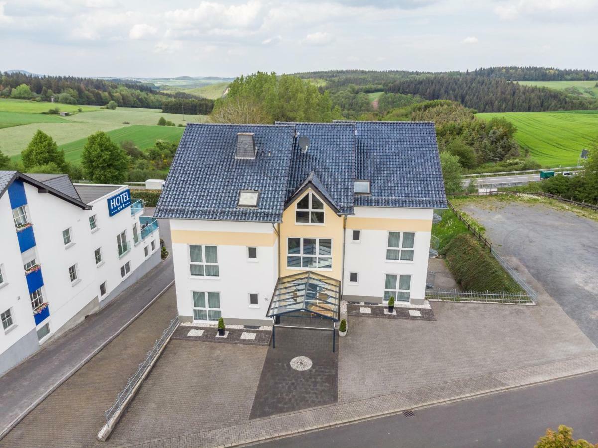 Hotel Rieder Wiesemscheid Екстериор снимка